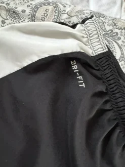 Nike Sporthose kurz