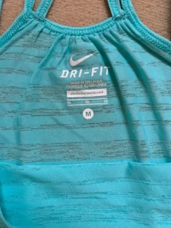 Nike Sportshirt Damen Gr. M