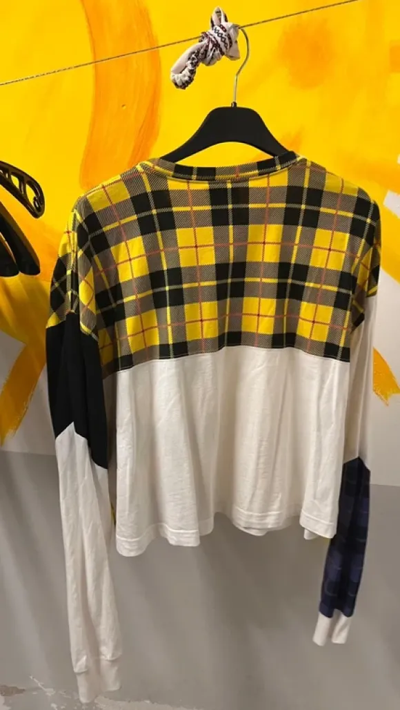 Nike sweatshirt