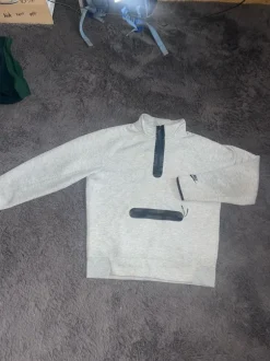 Nike tech