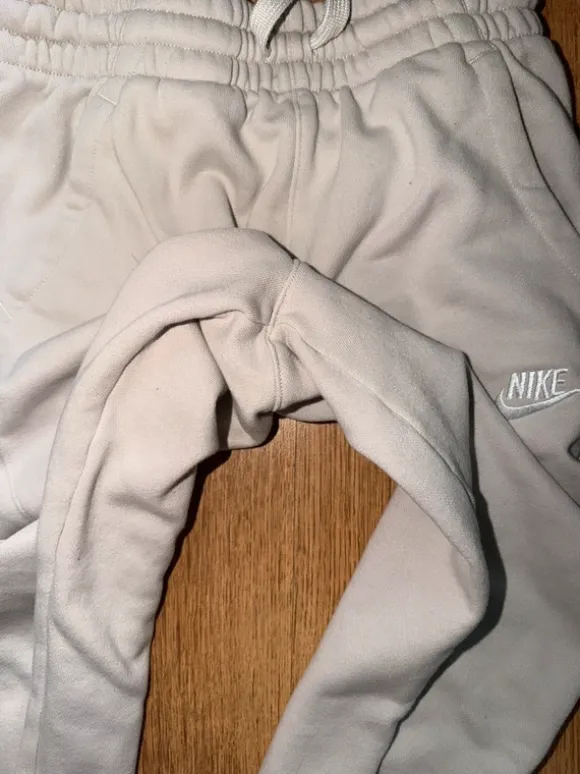 Nike Trainingshose Kinder – Größe M (137–147 cm)