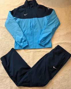 Nike Vintage Tracksuit Y2K Blau Navy mit Hose !! Clean Fit / Streetwear / Techwear