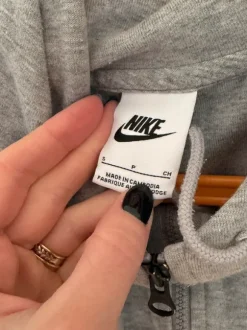 Nike Zip Hoodie in Grau, Größe S