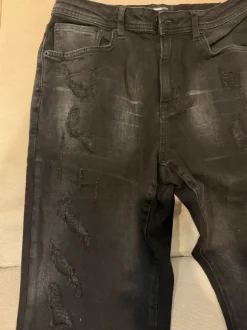 Nova Men schwarze Destroyed Jeans Größe 32