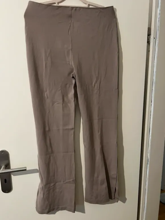Oberteil und Hose