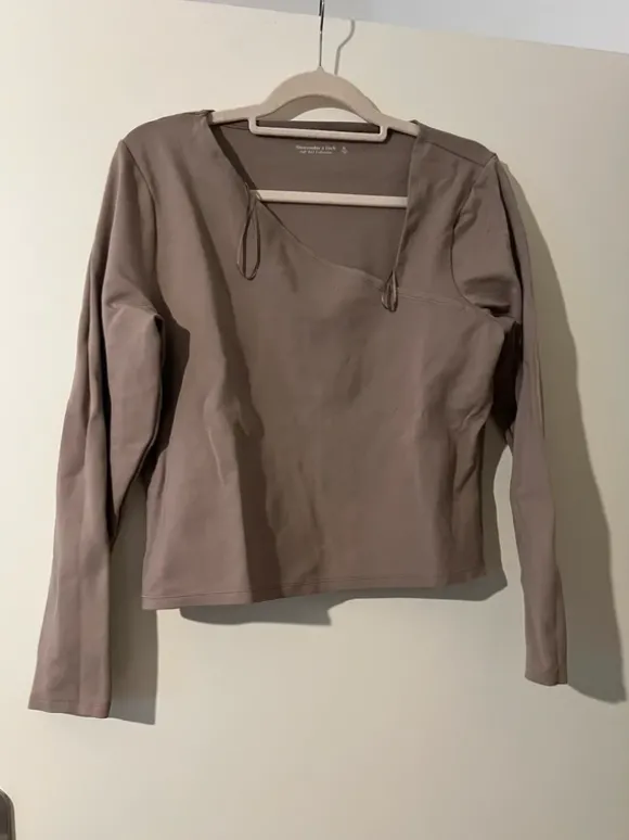 Oberteil und Hose