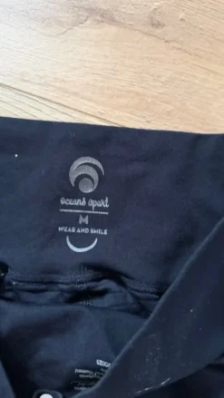 Ocean Apart Leggings in M