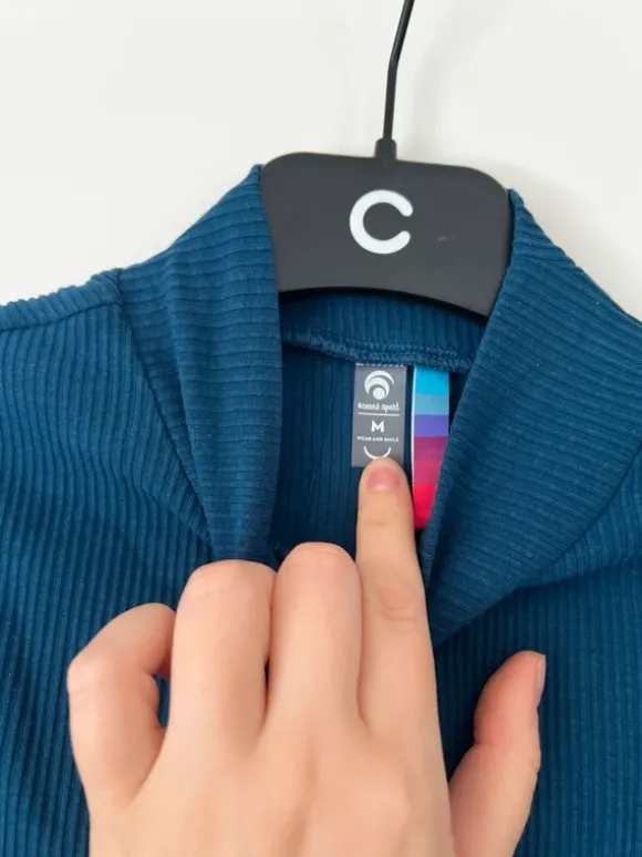 Oceans apart Gym Top Gym Shirt