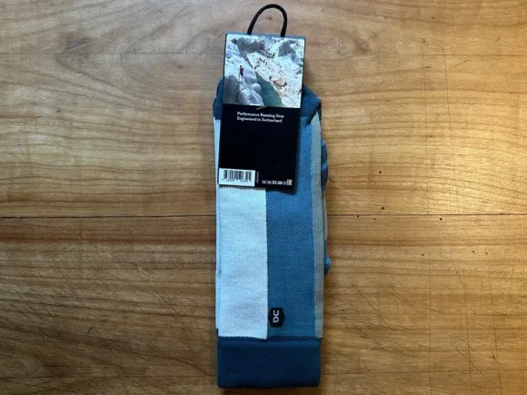ON Running Performance High Socks Storm / Moss Gr. 40-41 (Joggen Laufen Socken blau grün weiß)