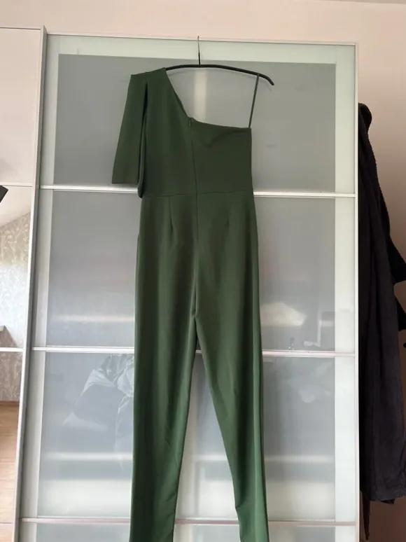 Oneshoulder Jumpsuit WalG