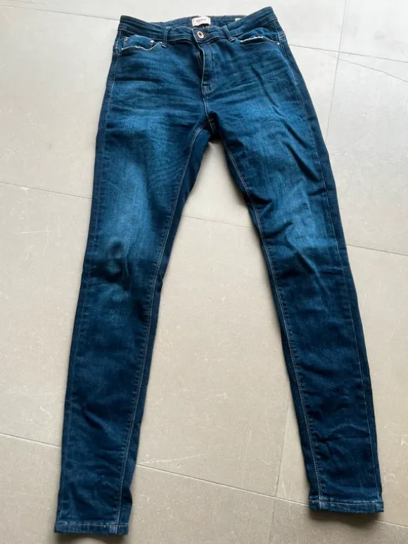 Only Damen Jeans Gr. M /32 dunkel blau neu Paola high waist skinny
