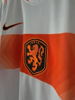 Oranje uitshirt 2026