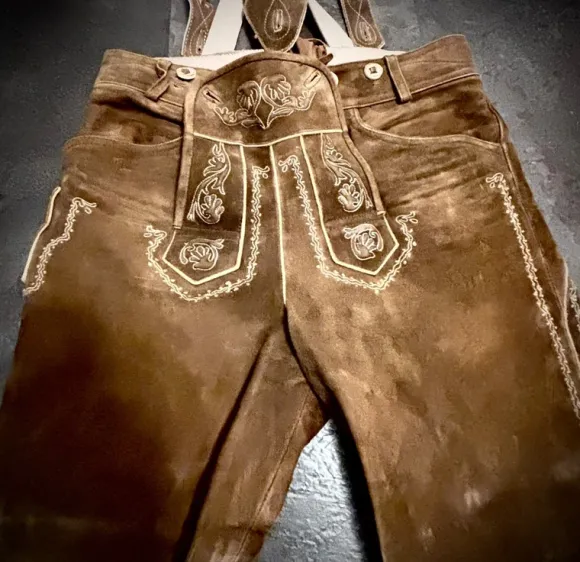 Original Münchner Lederhose.