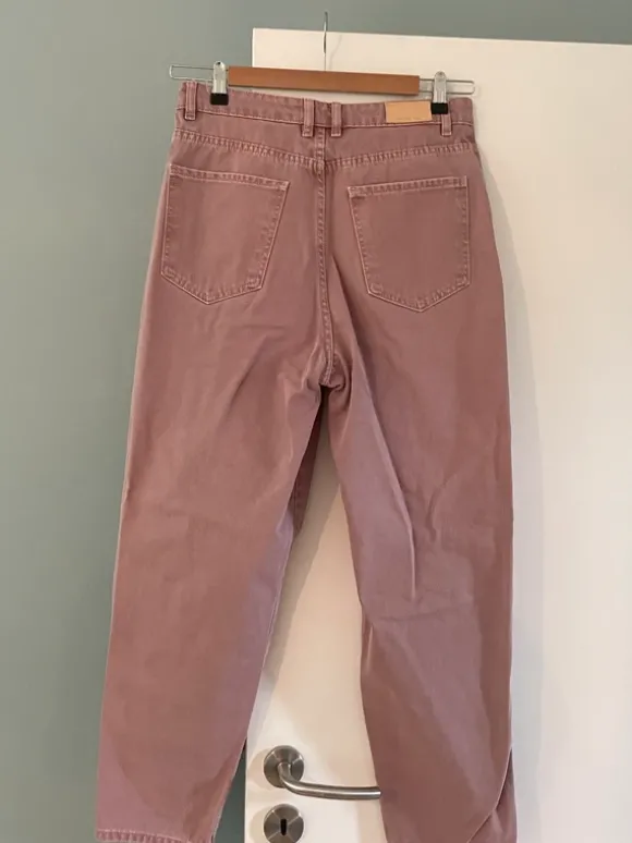 Oudroze jeans Mango