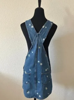 Overall skirt
