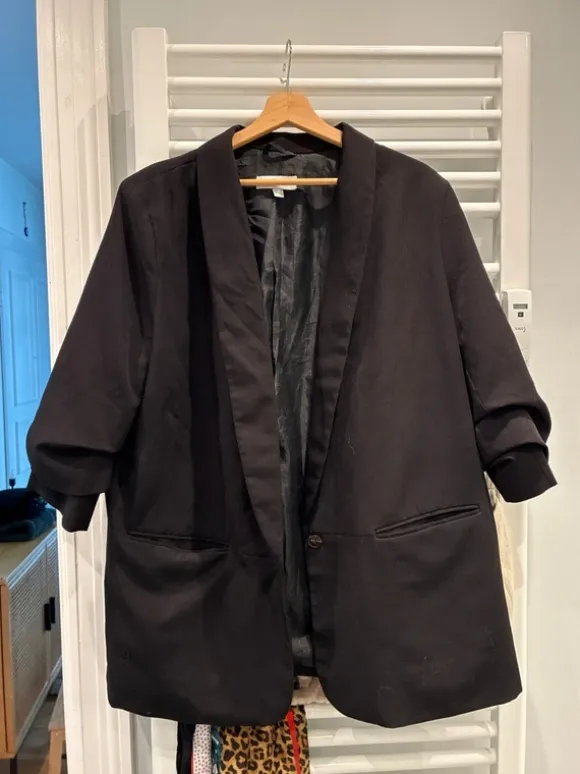 Oversized black jacket/suit jacket/blazer
