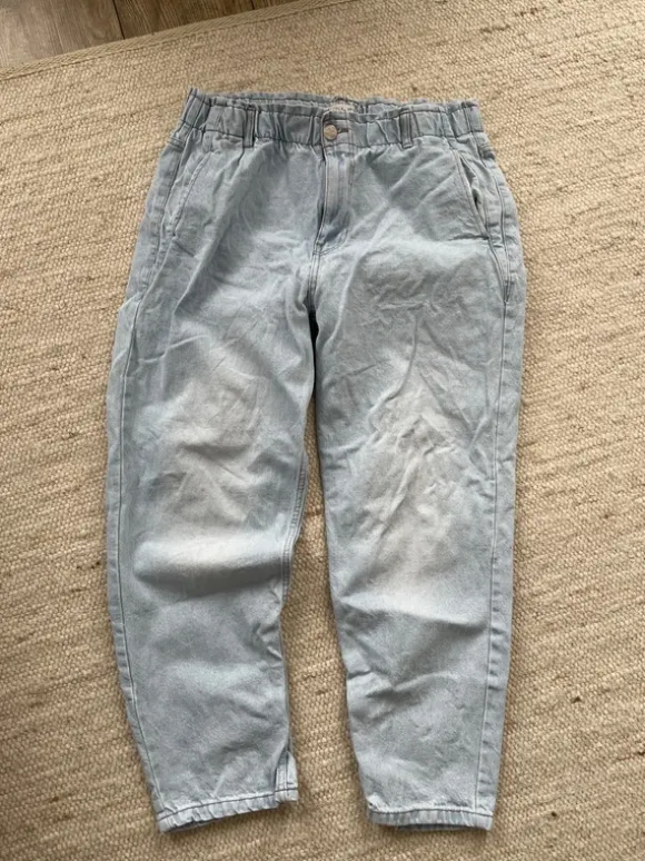 Paperback Jeans in hellem Blau
