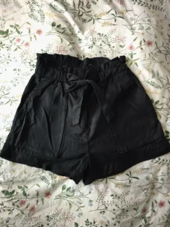 Paperbag-Hose Shorts