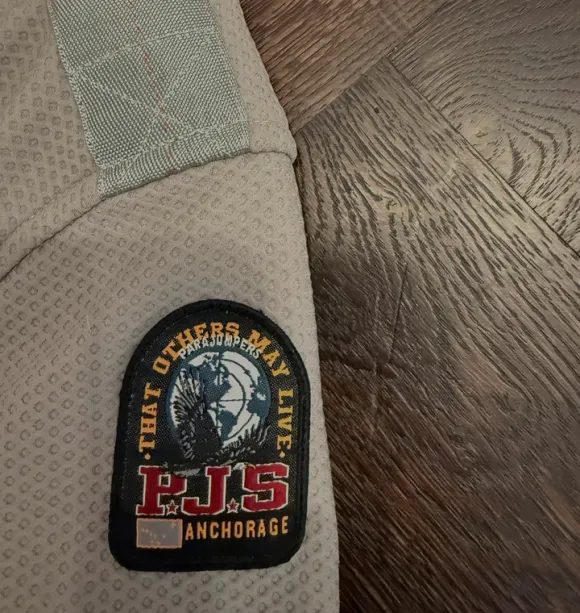Parajumpers