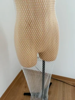 Perlen-Netzkleid / Beach Cover Up in Weiß