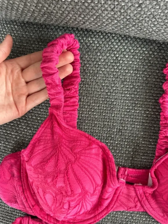 Pinker Bikini