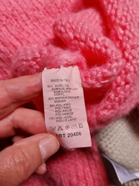 Pinkfarbenen Oversizepulli in Einheitsgröße