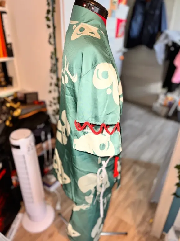 Pokemon Kostüm.