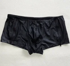 Pu-Leder Shorts