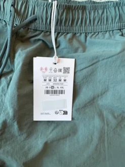 Pull & Bear Badehose/Badeshorts Gr. M. grün, NEU mit Etikett