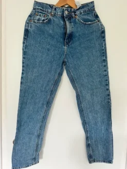 Pull & Bear Mom Jeans