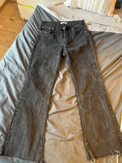 Pull and bear Jeans