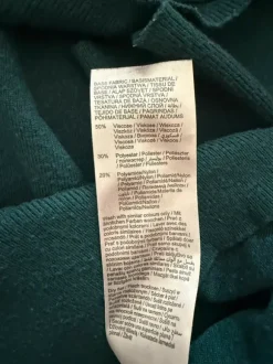 Pullover mit Blümchen