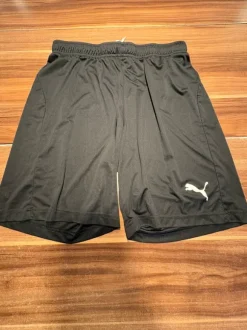 Puma kurze Hose