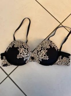 Push-up BH mit Spitze, Schwarz/Weiß, Größe 75A