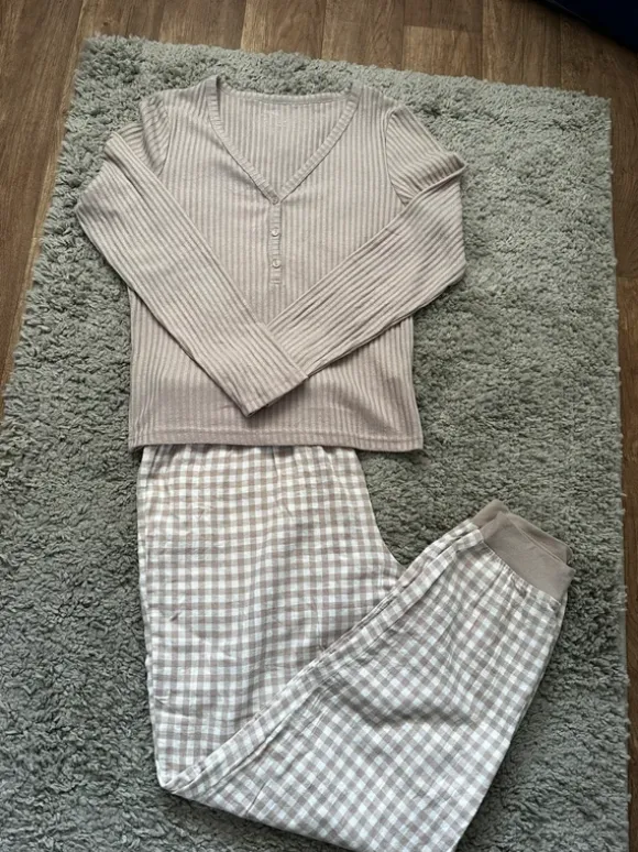 Pyjama, Größe M