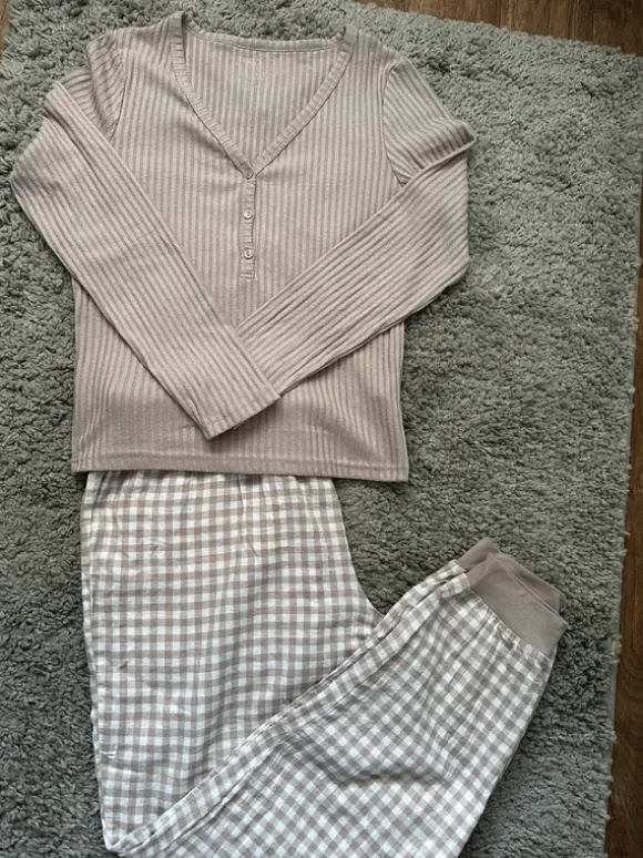 Pyjama, Größe M