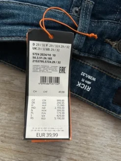 QS by S. Oliver dark blue W29/L32 NEU