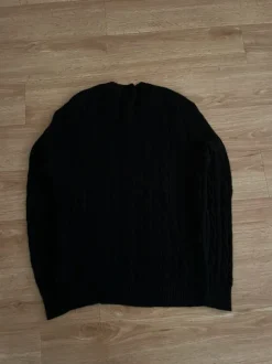 Ralph Lauren Cable Knit Sweater schwarz mit Logo – klassischer Strickpullover