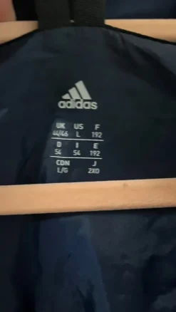 Regenjacke Adidas