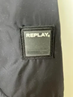 Replay Jacke in der Größe XL Farbe schwarz