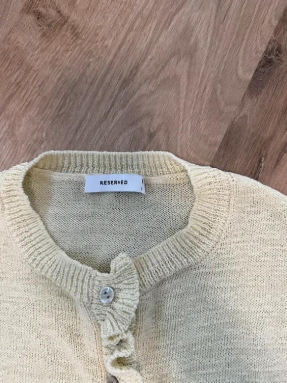 Reserved Butteryellow Pastellgelber Strickcardigan Strickjacke Oberteil Sommer mit Rüschen