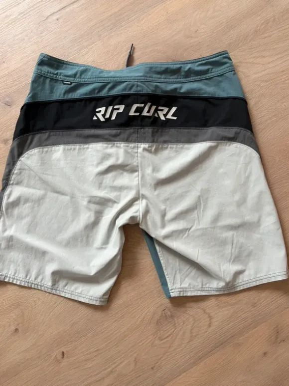 Rip Curl Boardshort, Badeshort, Badehose, Gr. 34