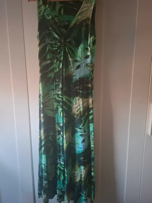 Ärmelloses Kleid