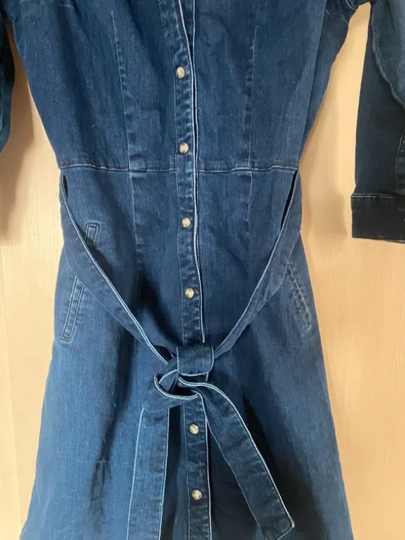 Robe naf naf en jean’s taille 40