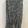 Rock Amisu Blumenmuster schwarz weiß Gr 42 M/L Neu nur gewaschen
