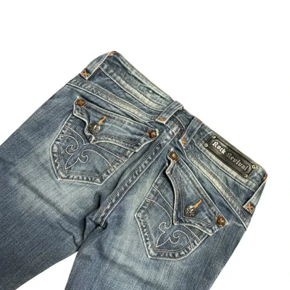 Rock Revival flared/bootcut low waist wome deisgner jeans(w28)