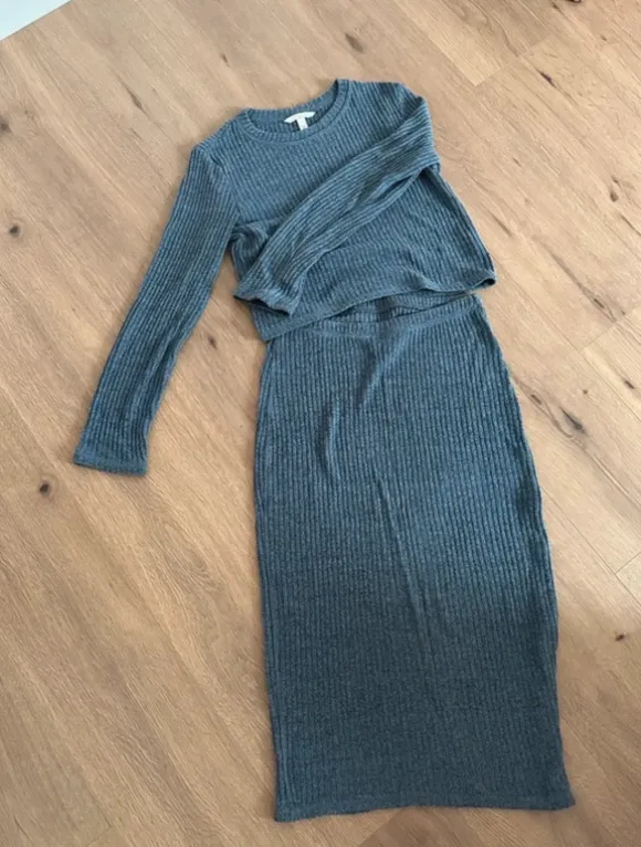 Rock und dünner Pullover Umstandsmodeset Schwangerschat H&M grau