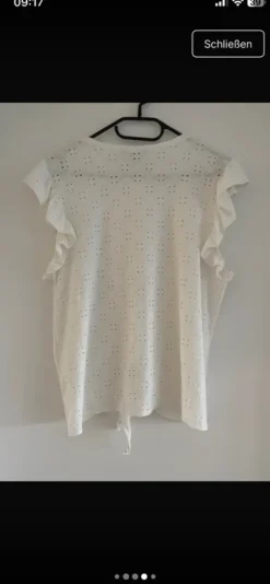 romantische lochstickerei-bluse mit rüschen