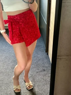 Rood broekrokje