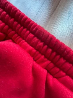 Rote Jogginghose (Shein)